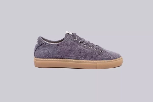 Home page 15 WAO sneakers in canapa viola e ambra