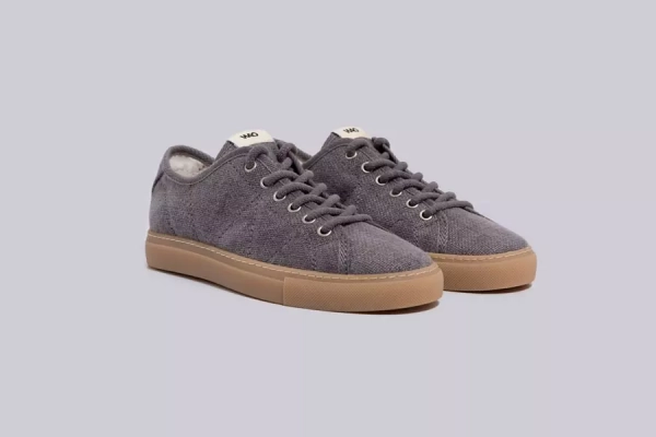 Home page 16 WAO sneakers in canapa viola e ambra